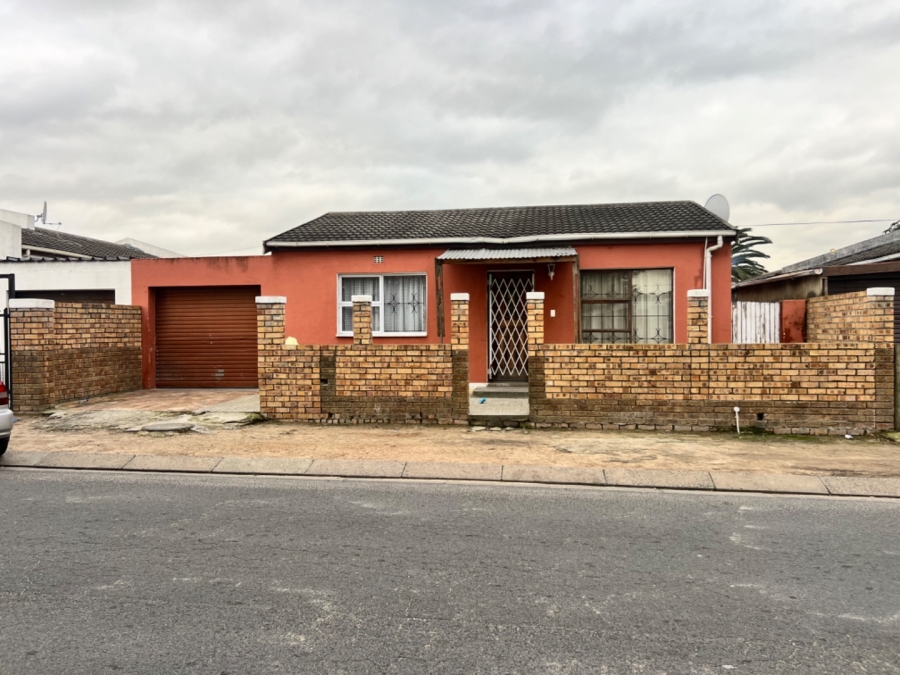 To Let 2 Bedroom Property for Rent in Palm Park Western Cape